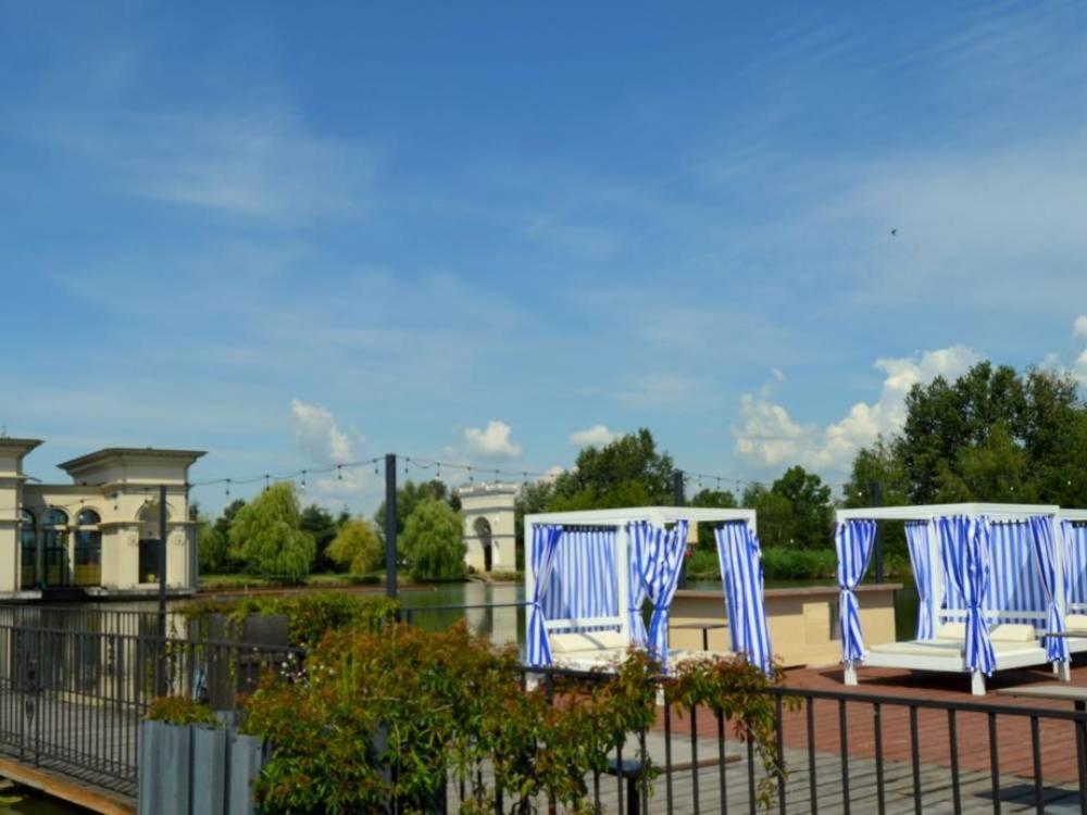 Hotel Venecia Palace Michałowice Exterior foto