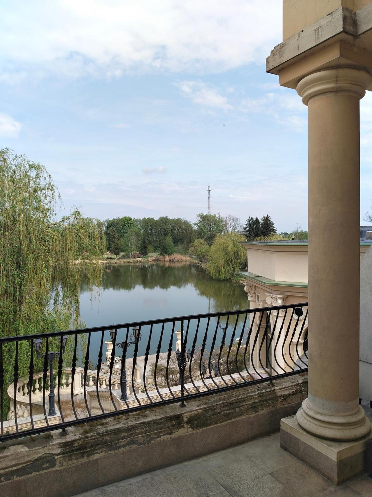 Hotel Venecia Palace Michałowice Exterior foto